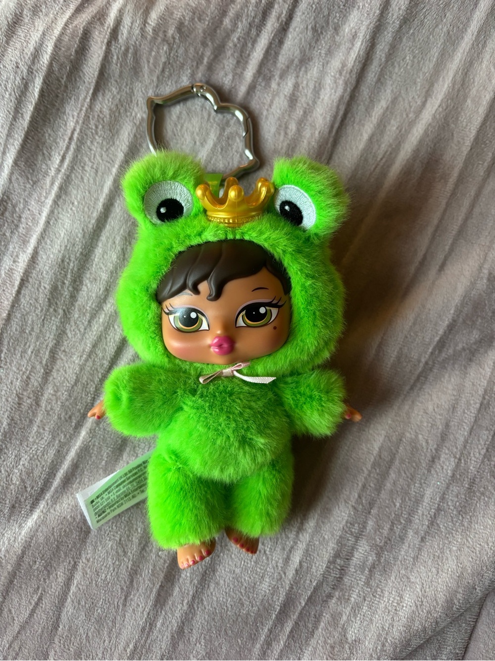 Bratz Bratziez Iconz Series Plush Blind Box with Charm Clip - Yasmin Frog
